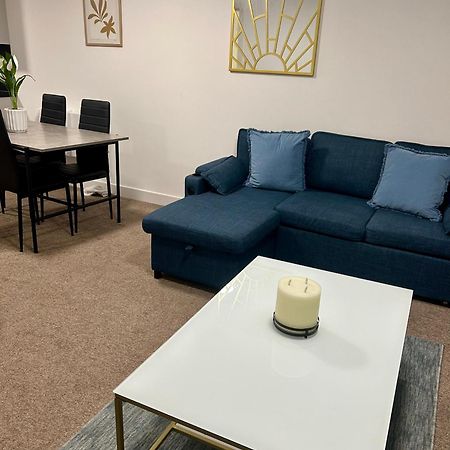 Failsworth Luxury Apartment With Free Parking By Daley Stays Manchester Buitenkant foto