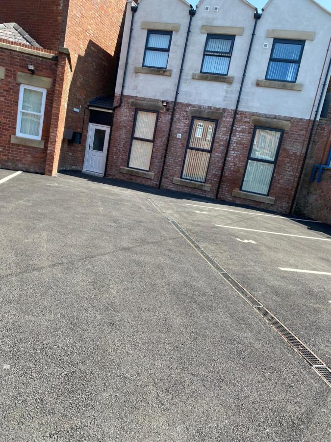 Failsworth Luxury Apartment With Free Parking By Daley Stays Manchester Buitenkant foto