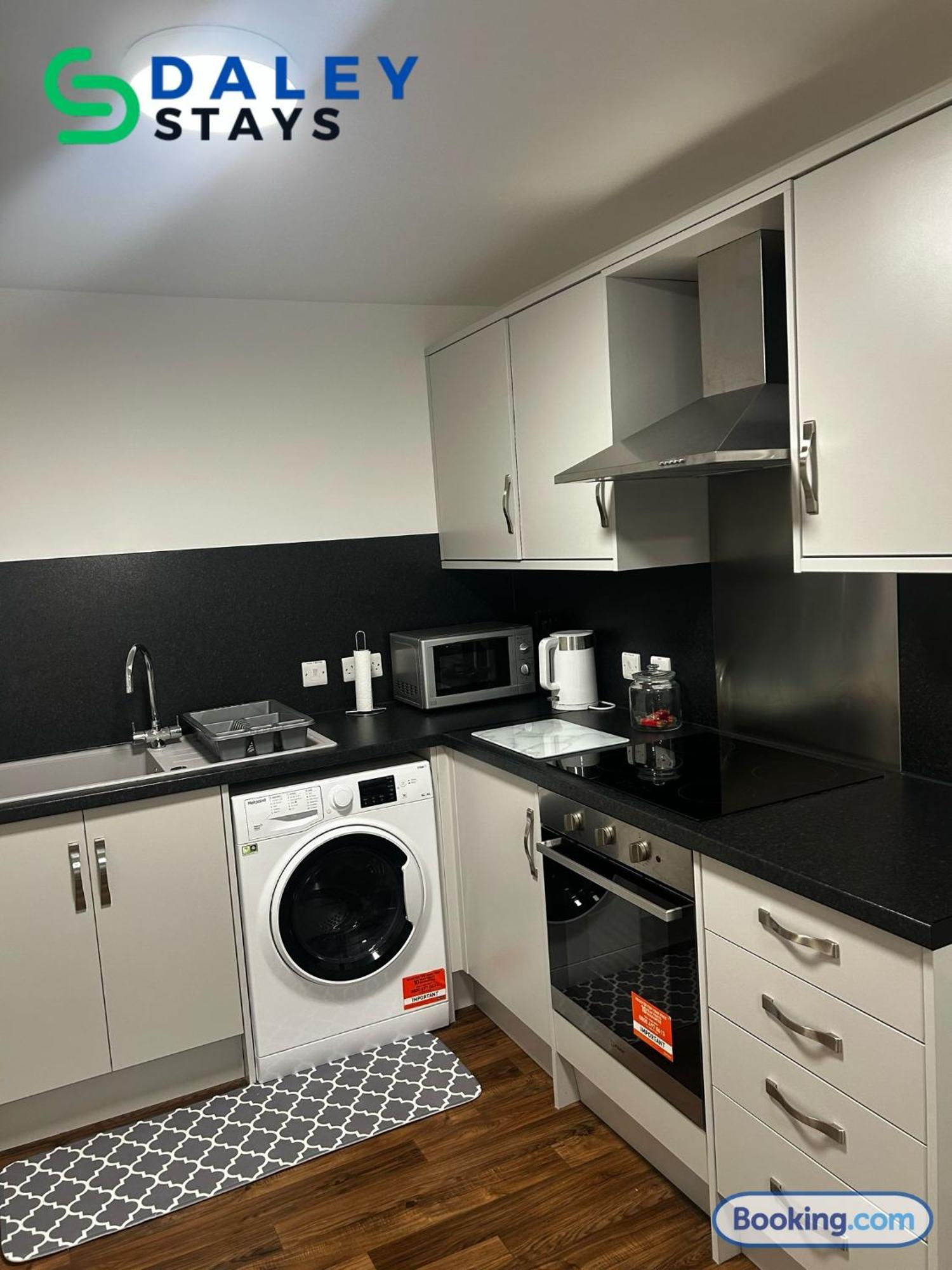 Failsworth Luxury Apartment With Free Parking By Daley Stays Manchester Buitenkant foto