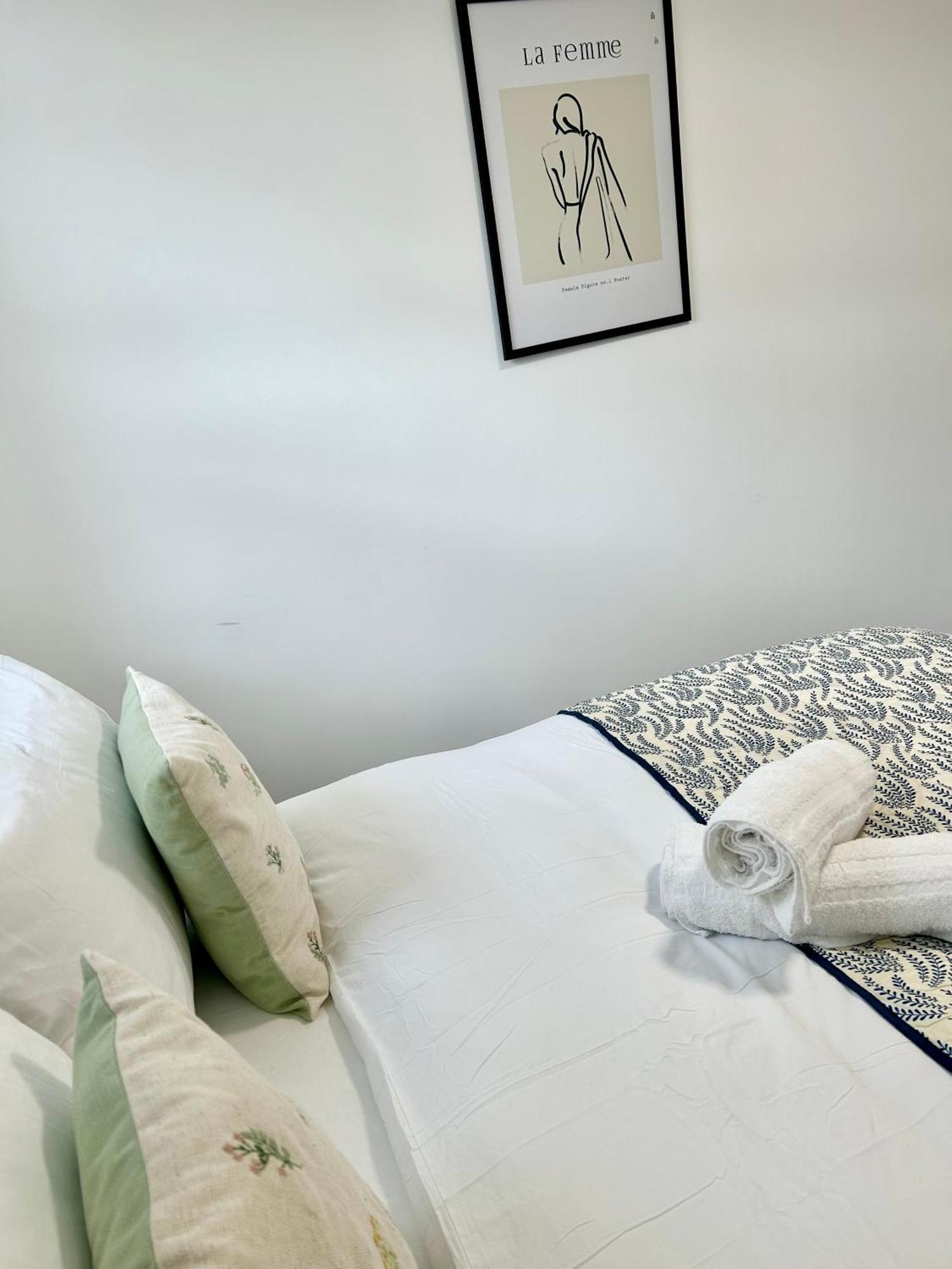 Failsworth Luxury Apartment With Free Parking By Daley Stays Manchester Buitenkant foto